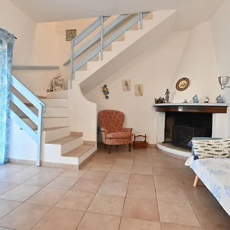 Luisitta Codice Iun Q5908 Semesterbostad Porto Columbu - Perd'E Sali